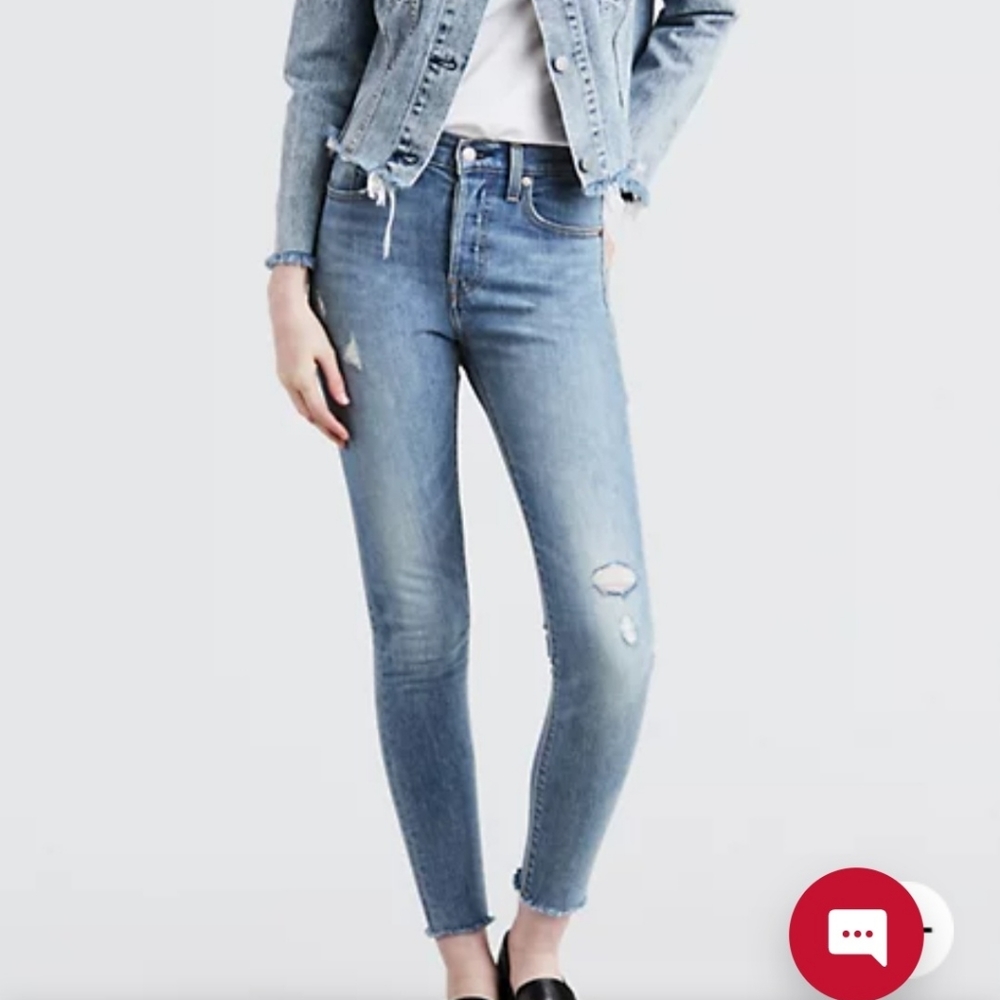 Levi's wedgie skinny size 26 sold out!!